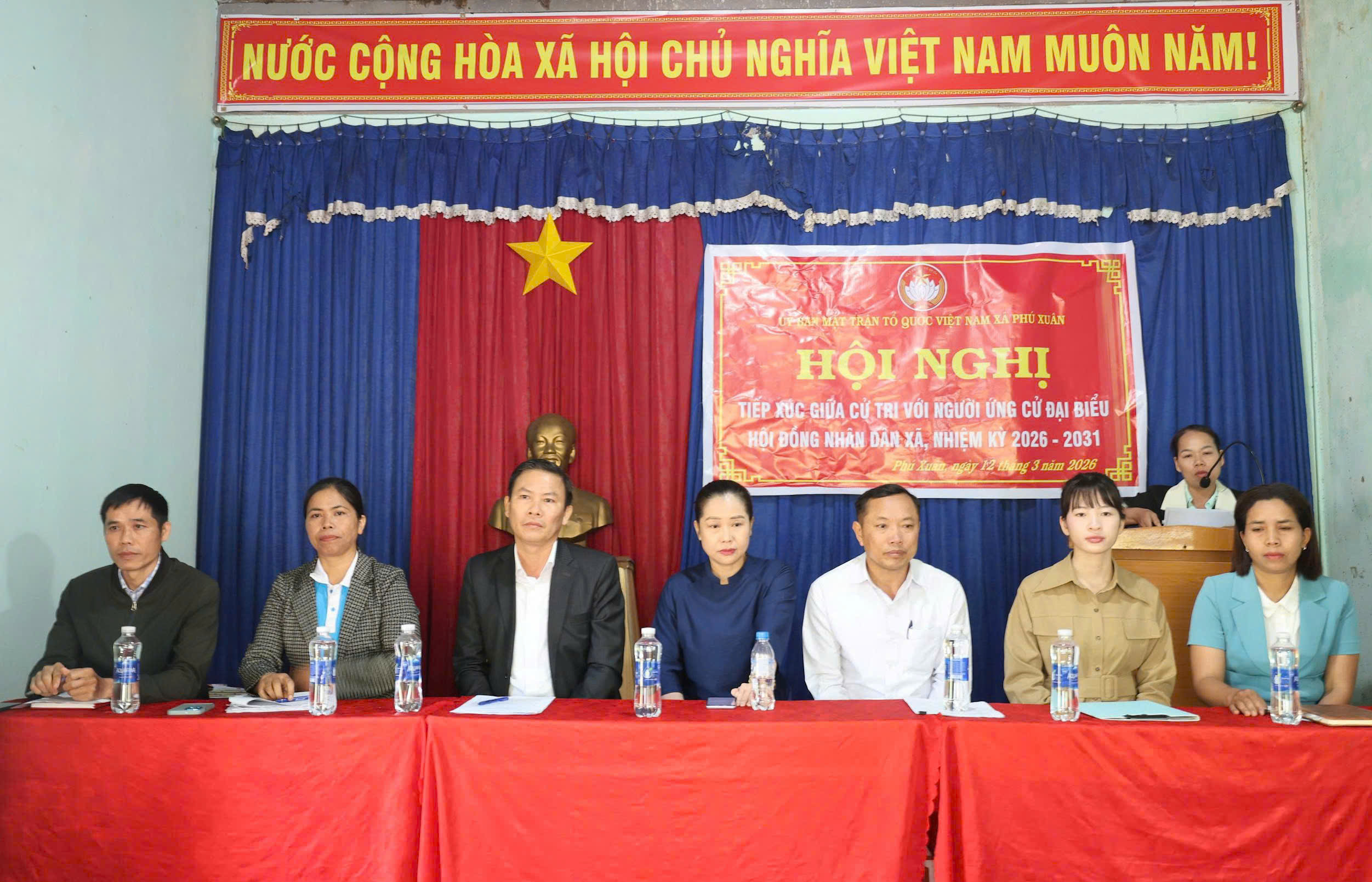 Ứng cử viên đại biểu HĐND xã Phú Xuân khóa XII, nhiệm kỳ 2026-2031 tiếp xúc cử tri tại đơn vị bầu cử số 01.