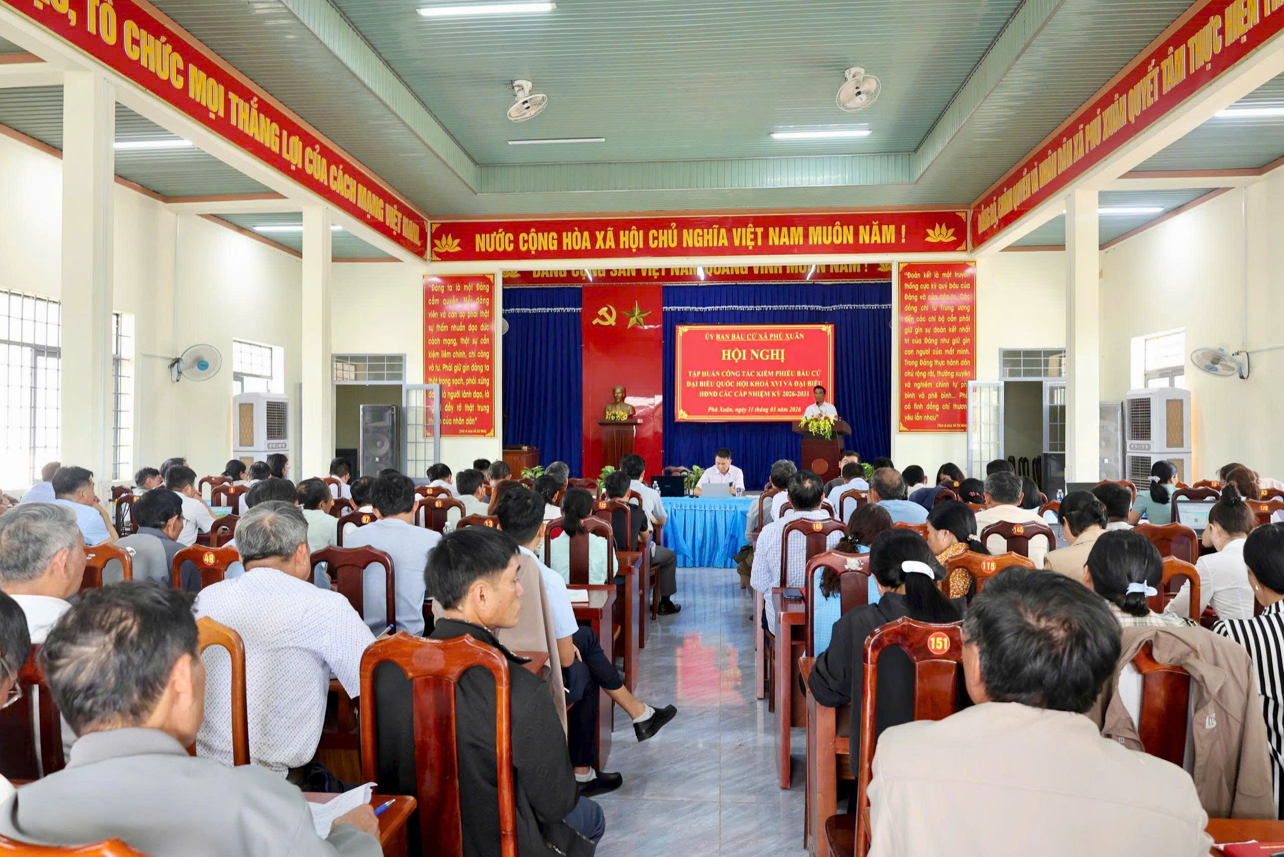 Phú Xuân tổ chức tập huấn công tác kiểm phiếu bầu cử đại biểu Quốc hội và HĐND các cấp nhiệm kỳ 2026–2031.