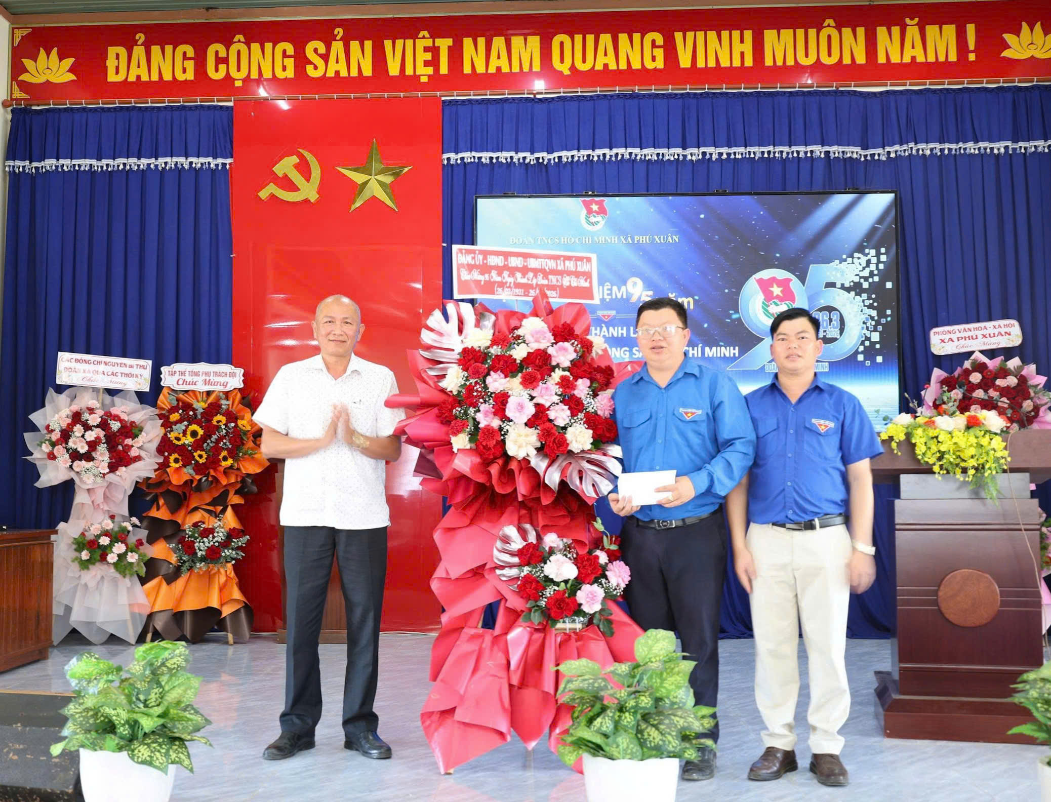 Đoàn TNCS Hồ Chí Minh xã Phú Xuân tổ chức tọa đàm kỷ niệm 95 năm ngày thành lập Đoàn TNCS Hồ Chí Minh (26/3/1931 – 26/3/2026)