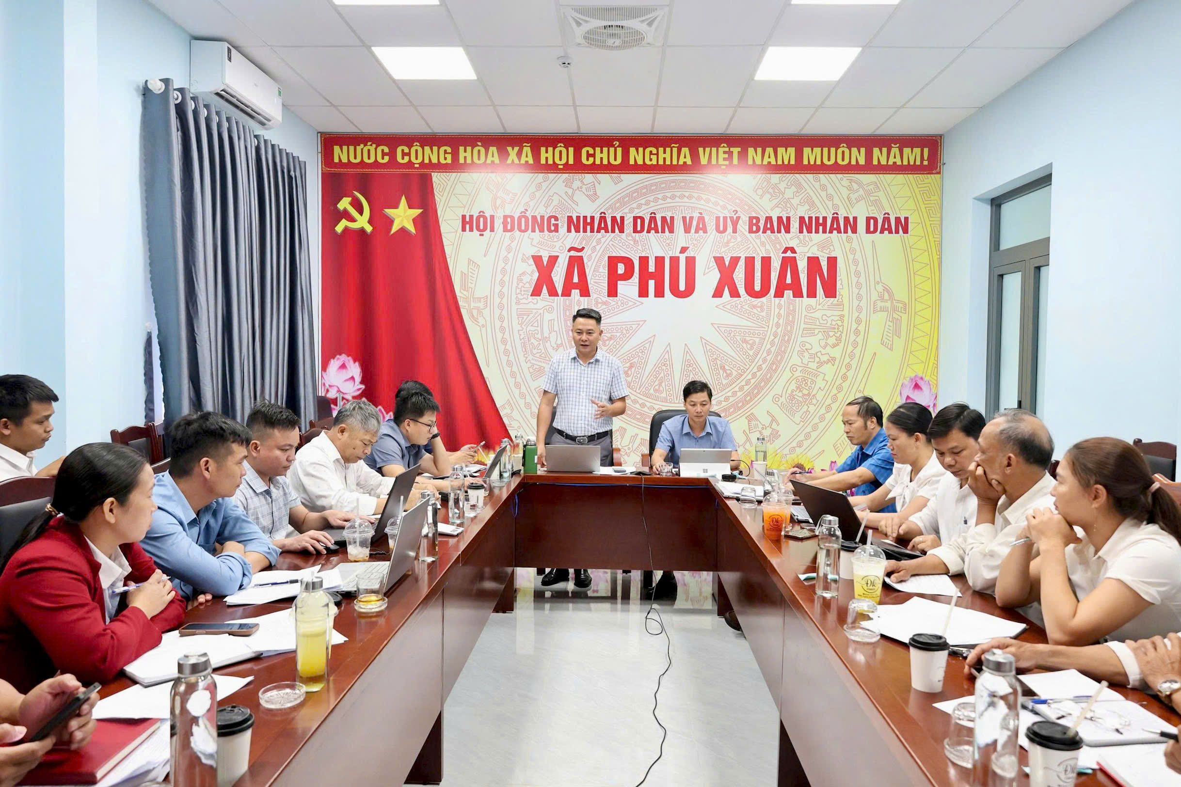 Phú Xuân họp triển khai công tác thu hồi đất, bồi thường, hỗ trợ và tái định cư và giải phóng mặt bằng cụm công nghiệp Krông Năng.