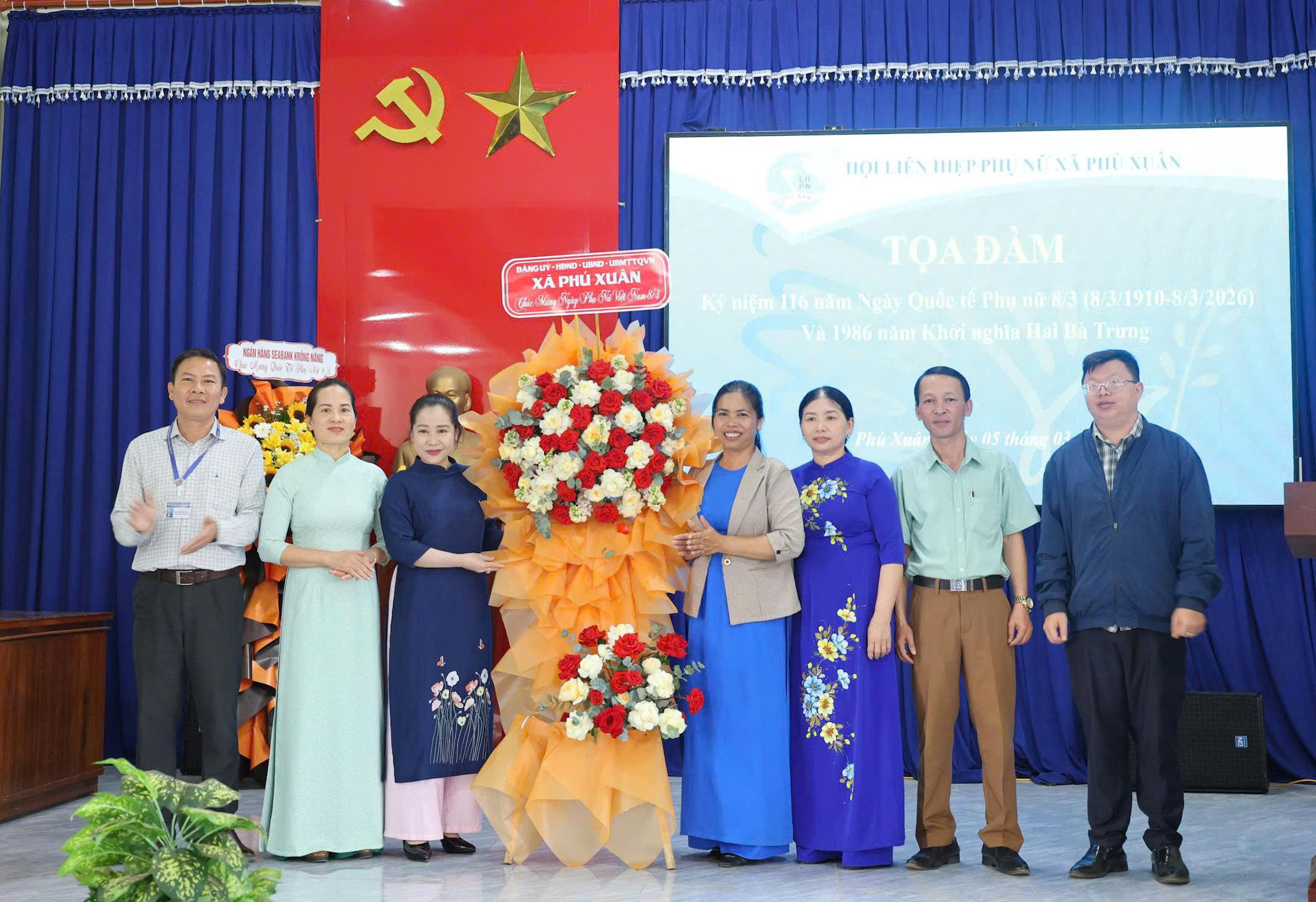 Hội LHPN xã Phú Xuân tổ chức tọa đàm kỷ niệm 116 năm Ngày Quốc tế Phụ nữ 8/3