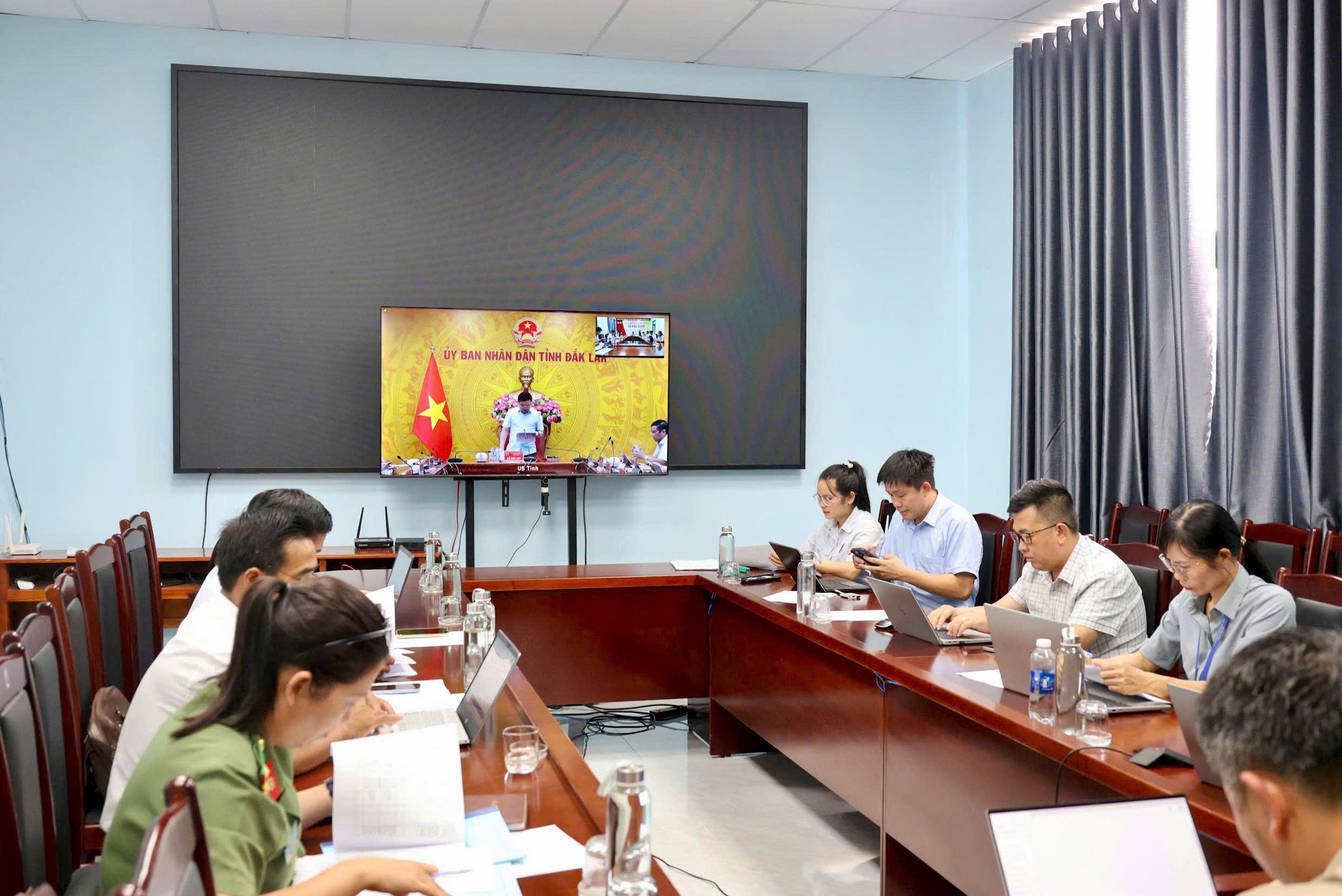 Phú Xuân tham dự cuộc họp về kịch bản tăng trưởng quý IV năm 2026 gắn với danh mục sản phẩm, công việc (KPI).