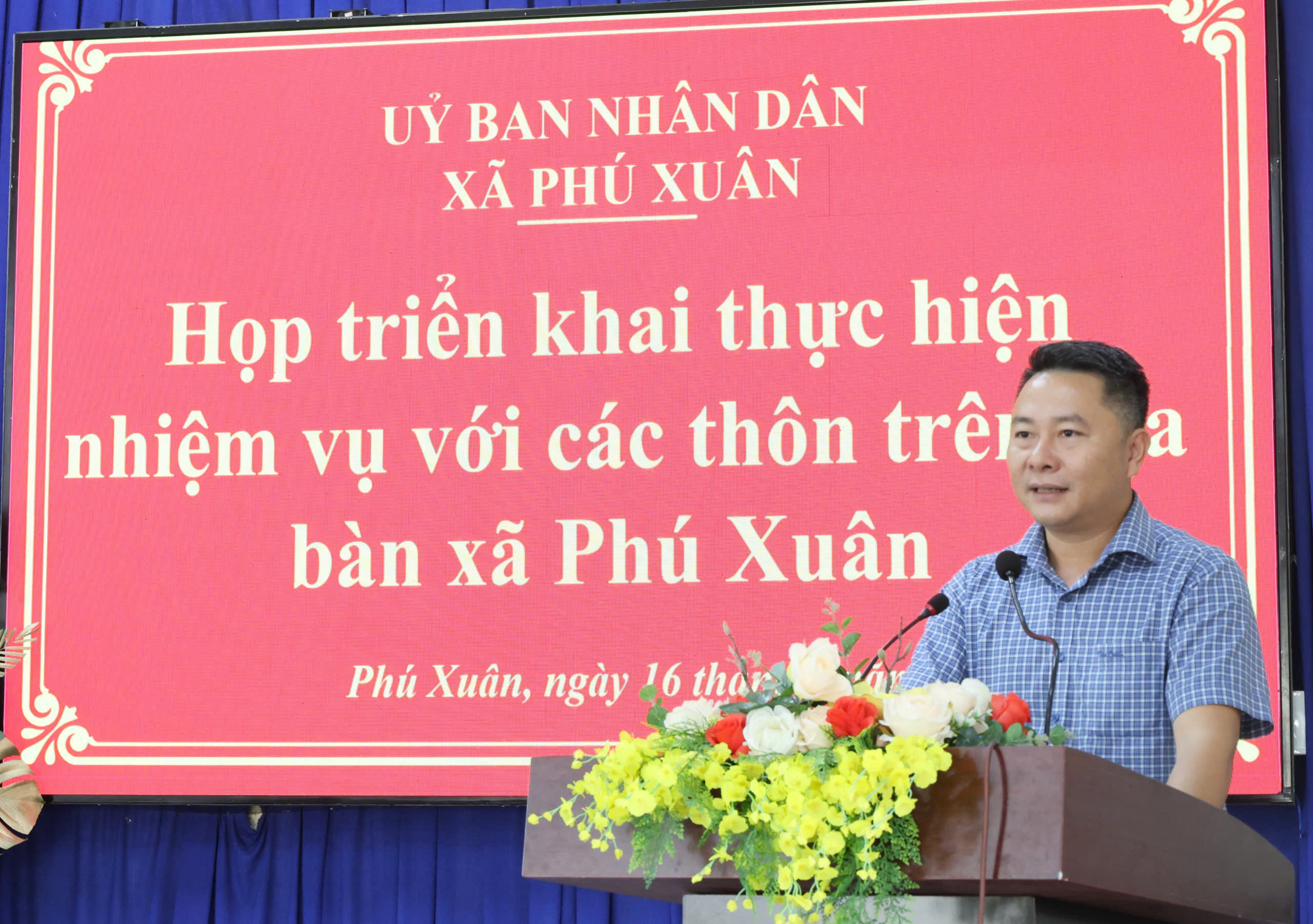 UBND xã Phú Xuân họp triển khai nhiệm vụ sau khi hoàn thành sắp xếp các thôn.